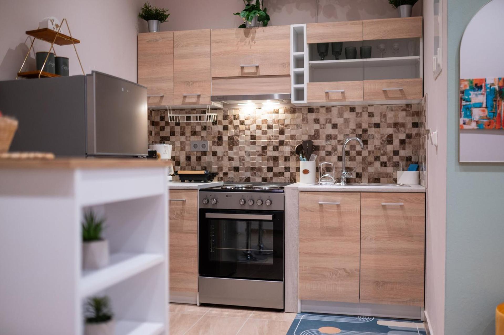 Apartment Gialyhomes *